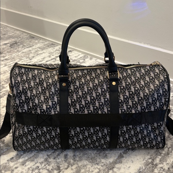 Stylish Black Monogram Duffel Bag NWOT strap is removable & adjustable. Unisex - Picture 3 of 8